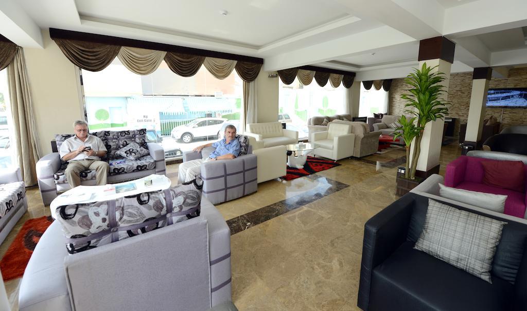 Hotelier Suites Riyadh Bagian luar foto