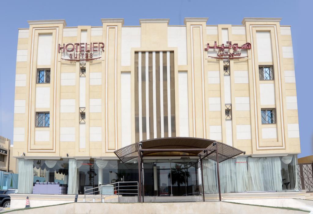 Hotelier Suites Riyadh Bagian luar foto