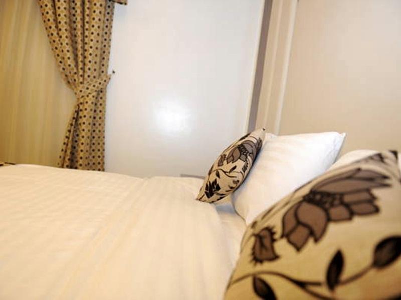 Hotelier Suites Riyadh Bagian luar foto